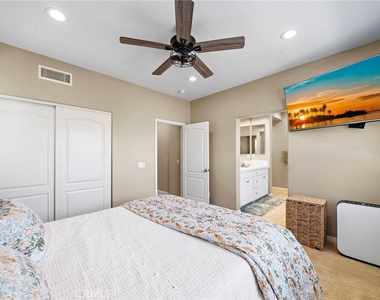221 Landmark - Photo Thumbnail 24