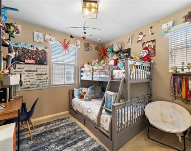 221 Landmark - Photo Thumbnail 21