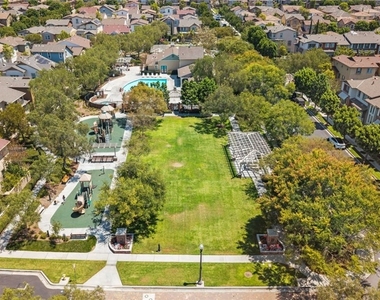 221 Landmark - Photo Thumbnail 42