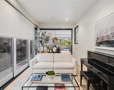 428 Fernleaf Avenue - Photo Thumbnail 14