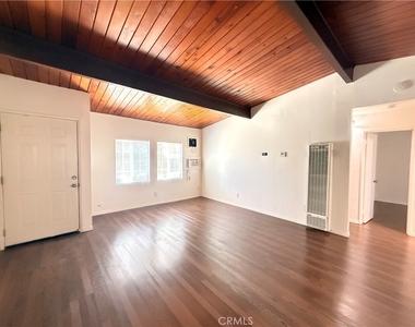 828 N Buena Vista Street - Photo Thumbnail 1