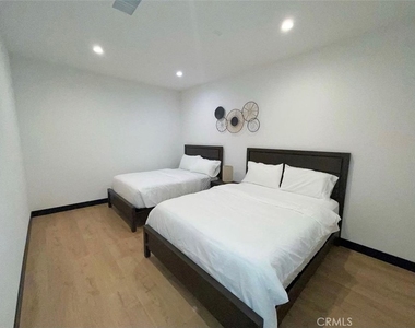 74280 Santa Ynez Avenue - Photo Thumbnail 13