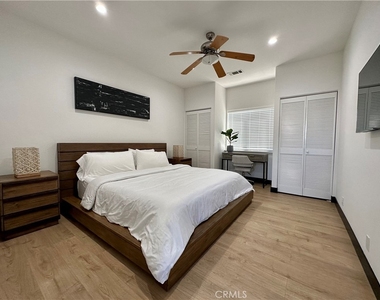 74280 Santa Ynez Avenue - Photo Thumbnail 11