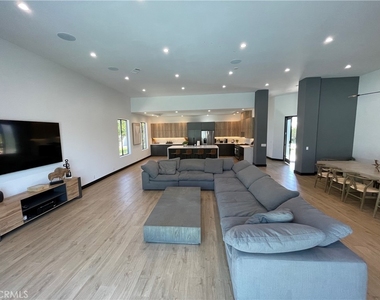 74280 Santa Ynez Avenue - Photo Thumbnail 4