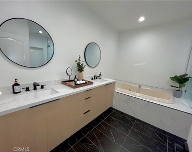 74280 Santa Ynez Avenue - Photo Thumbnail 8