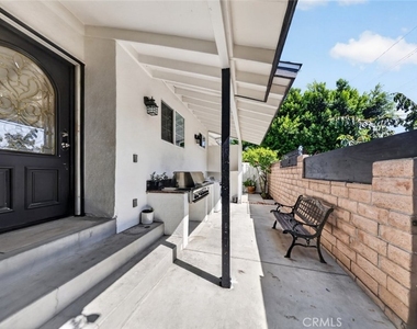 7502 Farmdale Avenue - Photo Thumbnail 25