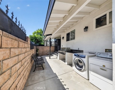 7502 Farmdale Avenue - Photo Thumbnail 28