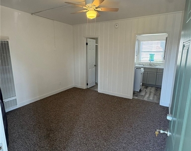 530 W 21st - Photo Thumbnail 1
