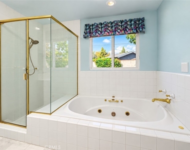 719 E Bennett Avenue - Photo Thumbnail 18