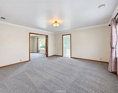 719 E Bennett Avenue - Photo Thumbnail 10