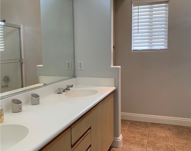 343 Carrione Court - Photo Thumbnail 4