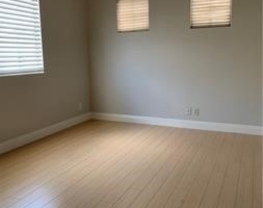 343 Carrione Court - Photo Thumbnail 12