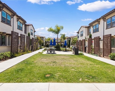 10301 Triple Crown Lane - Photo Thumbnail 41