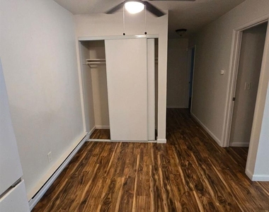 1333 N Camino Alto - Photo Thumbnail 3