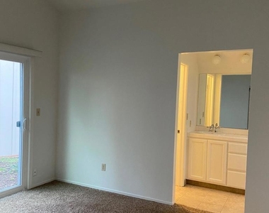 343 Flaming Oak Dr - Photo Thumbnail 13