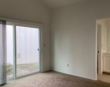 343 Flaming Oak Dr - Photo Thumbnail 12