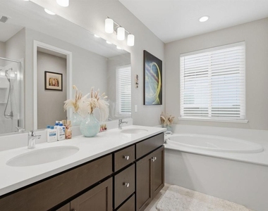 813 Stickney Way - Photo Thumbnail 22