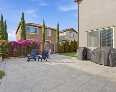 813 Stickney Way - Photo Thumbnail 28