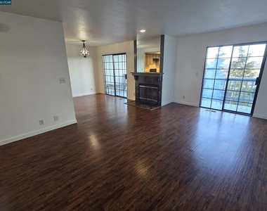 21 Dove Ln - Photo Thumbnail 2