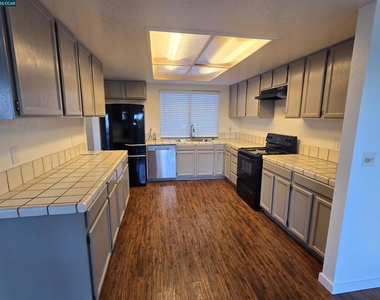 21 Dove Ln - Photo Thumbnail 6