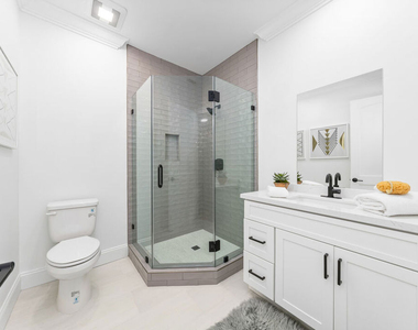 16053 Sabana Lane - Photo Thumbnail 32