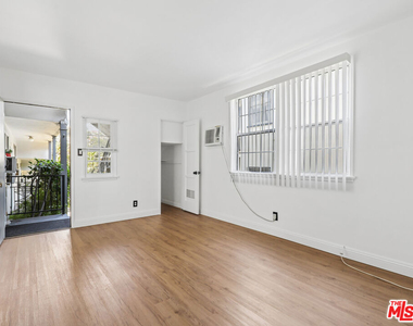 4010 Los Feliz Boulevard - Photo Thumbnail 3