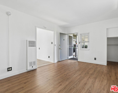 4010 Los Feliz Boulevard - Photo Thumbnail 2