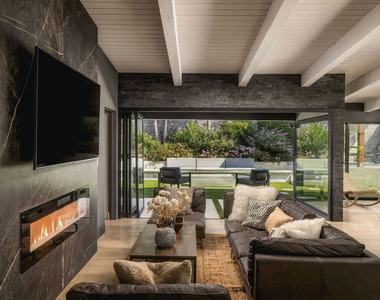 344 Arno Way - Photo Thumbnail 8