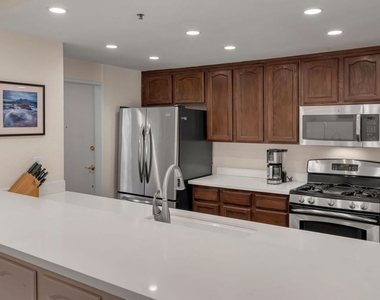 1722 Malcolm Avenue - Photo Thumbnail 20