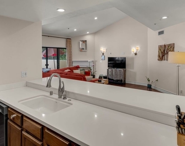 1722 Malcolm Avenue - Photo Thumbnail 4
