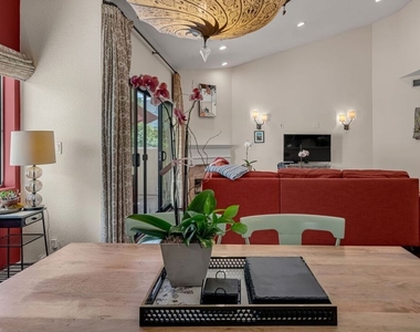 1722 Malcolm Avenue - Photo Thumbnail 14