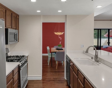 1722 Malcolm Avenue - Photo Thumbnail 22