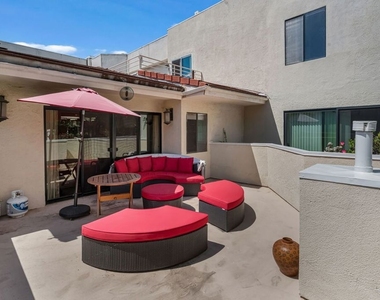1722 Malcolm Avenue - Photo Thumbnail 11
