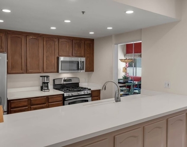 1722 Malcolm Avenue - Photo Thumbnail 18