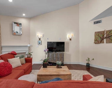 1722 Malcolm Avenue - Photo Thumbnail 5