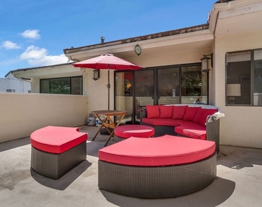 1722 Malcolm Avenue - Photo Thumbnail 10