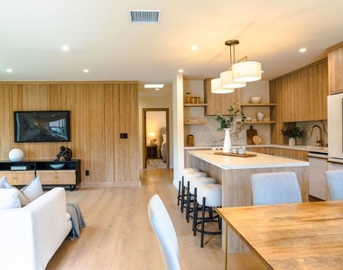9051 Lucerne Avenue - Photo Thumbnail 2