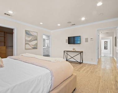 9509 Cresta Drive - Photo Thumbnail 16