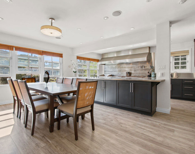 9509 Cresta Drive - Photo Thumbnail 6