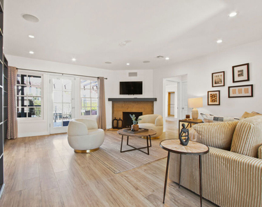 9509 Cresta Drive - Photo Thumbnail 4