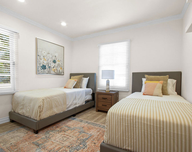 9509 Cresta Drive - Photo Thumbnail 12