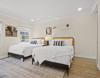9509 Cresta Drive - Photo Thumbnail 10