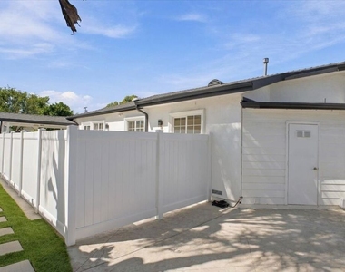 6520 Teesdale Avenue - Photo Thumbnail 7