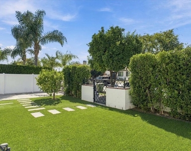 6520 Teesdale Avenue - Photo Thumbnail 8