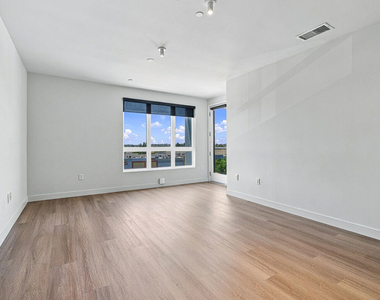 10601 Washington Boulevard - Photo Thumbnail 2