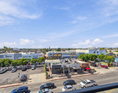 10601 Washington Boulevard - Photo Thumbnail 5