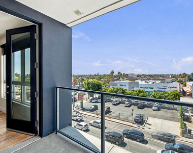 10601 Washington Boulevard - Photo Thumbnail 4