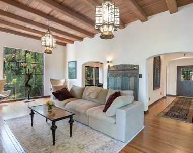 3475 N Knoll Drive - Photo Thumbnail 9