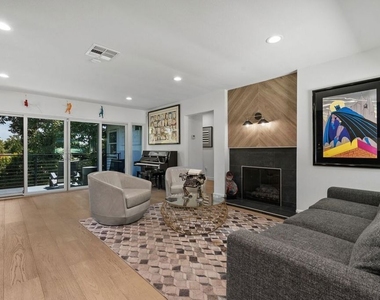 3304 Shelby Drive - Photo Thumbnail 3