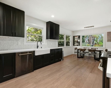3304 Shelby Drive - Photo Thumbnail 14